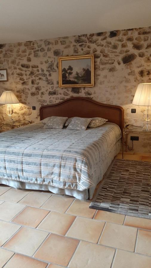 Bed and Breakfast La Tour D'Enguernes Montmeyan Zewnętrze zdjęcie