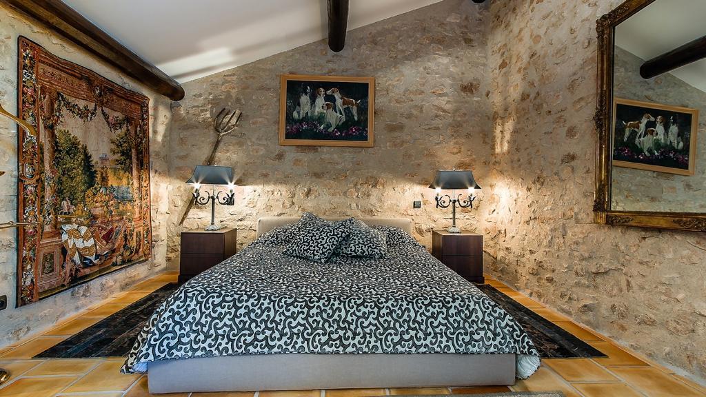 Bed and Breakfast La Tour D'Enguernes Montmeyan Pokój zdjęcie