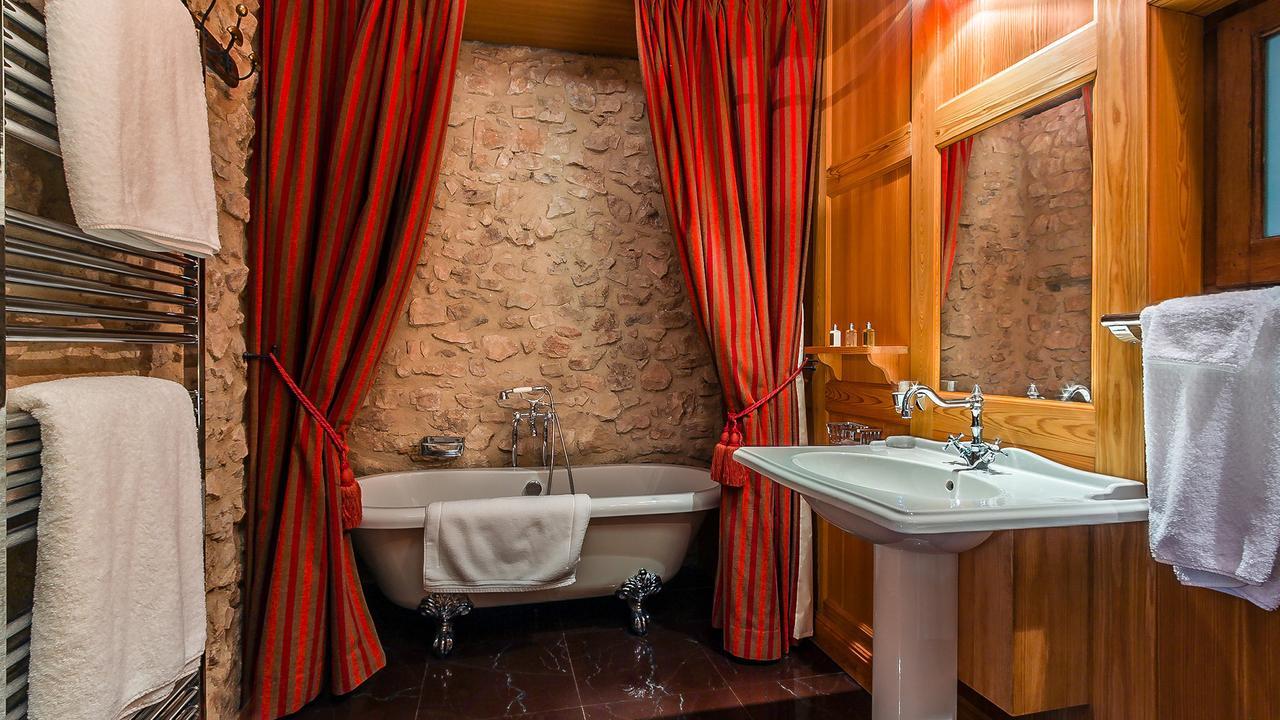 Bed and Breakfast La Tour D'Enguernes Montmeyan Zewnętrze zdjęcie